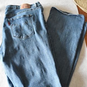 Levi bootcut jeans